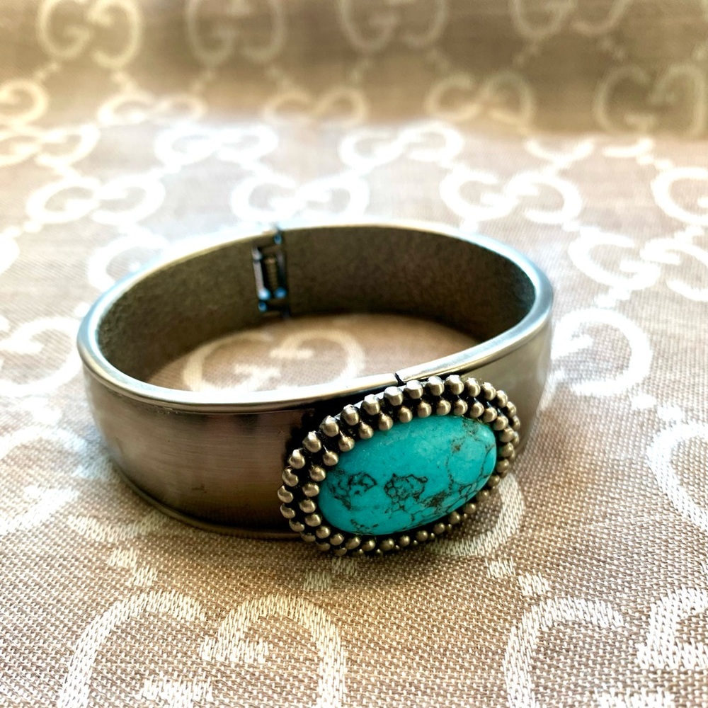 ⭐️2 for $30⭐️VINTAGE PRECIOUS STONE BANGLE, CLIC BRACELET